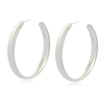 Argola Maxi Tita | Argola XL Banhada em Ouro | Malu Maiese 2