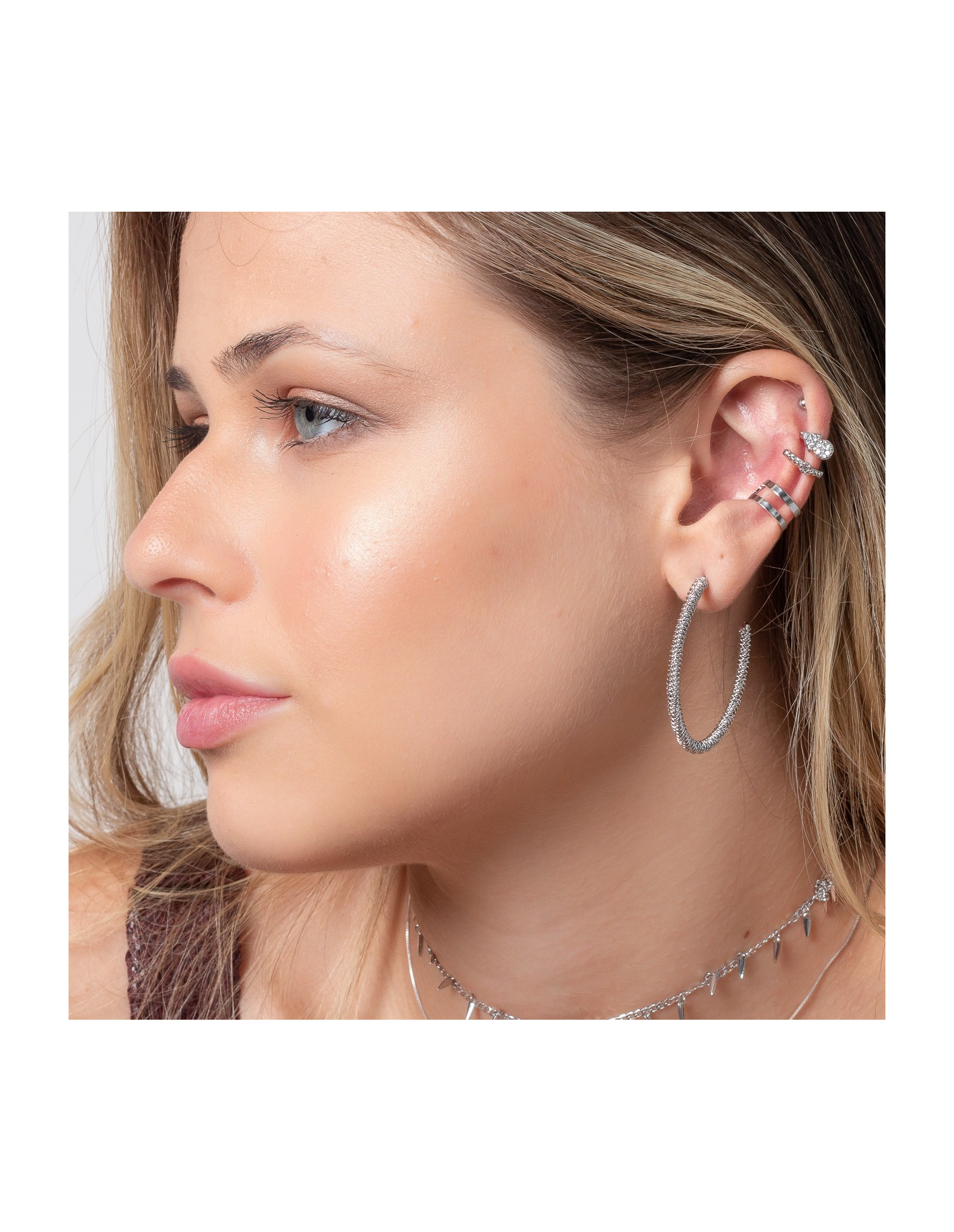 Piercing Arrow | piercing de orelha a pressão zirconia | Malu Maiese