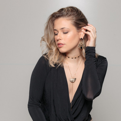 Collar Choker Carré Noir | Gargantilla oro 18k y circonitas negras. 2