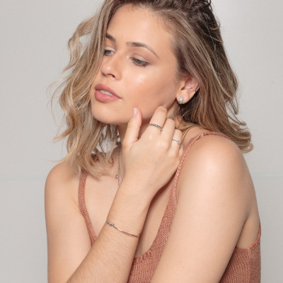 Knot Bracelet | Bracelet with a minimalist design | Malu Maiese 2