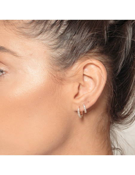 Argola Mini Zirconia | Brinco, piercing com zirconias | Malu Maiese Argola Mini Zirconia | Brinco, piercing com zirconias | Malu Maiese