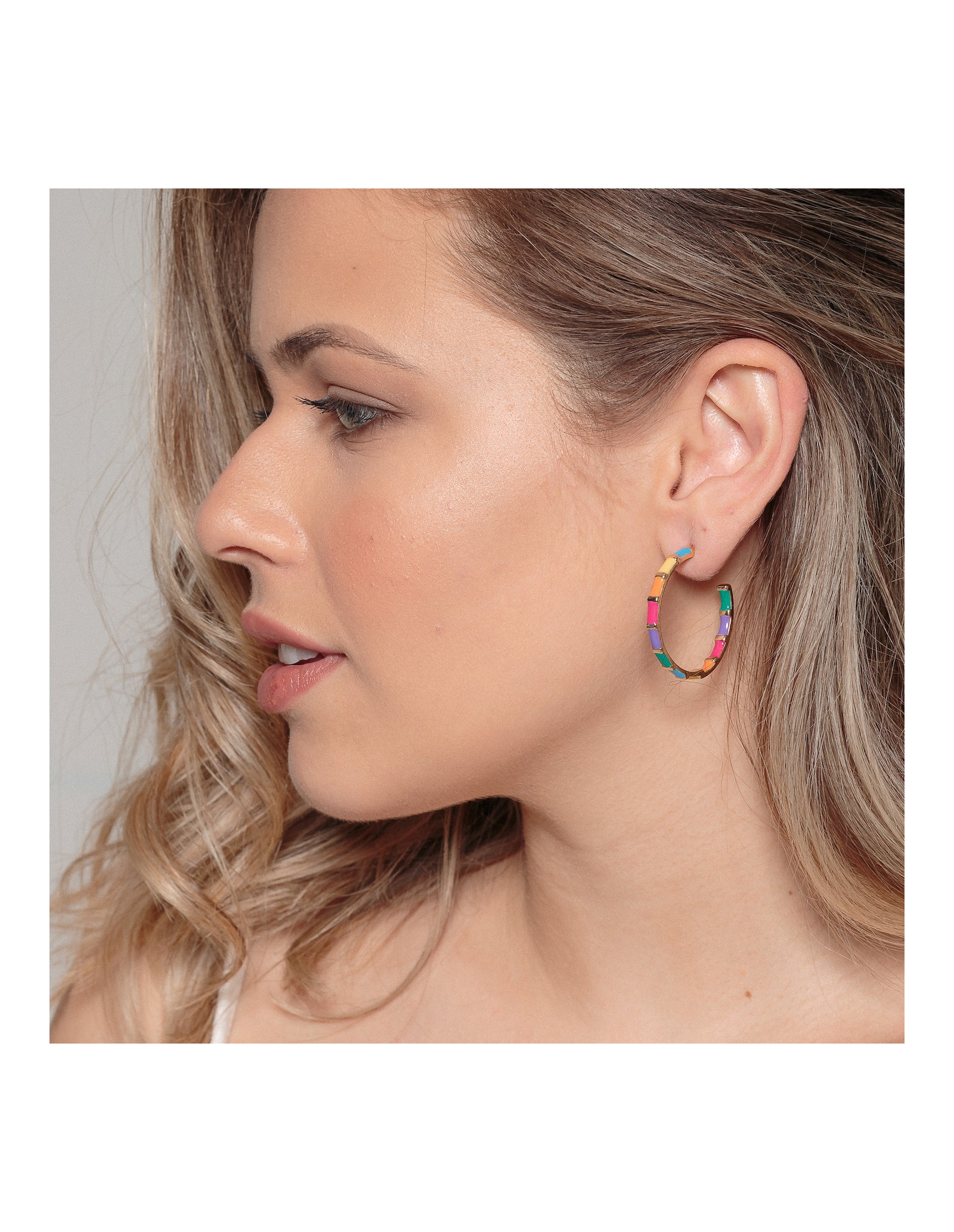 Aros Alegra | Pendientes de Aro Multi-Color, en 2 tamaños.