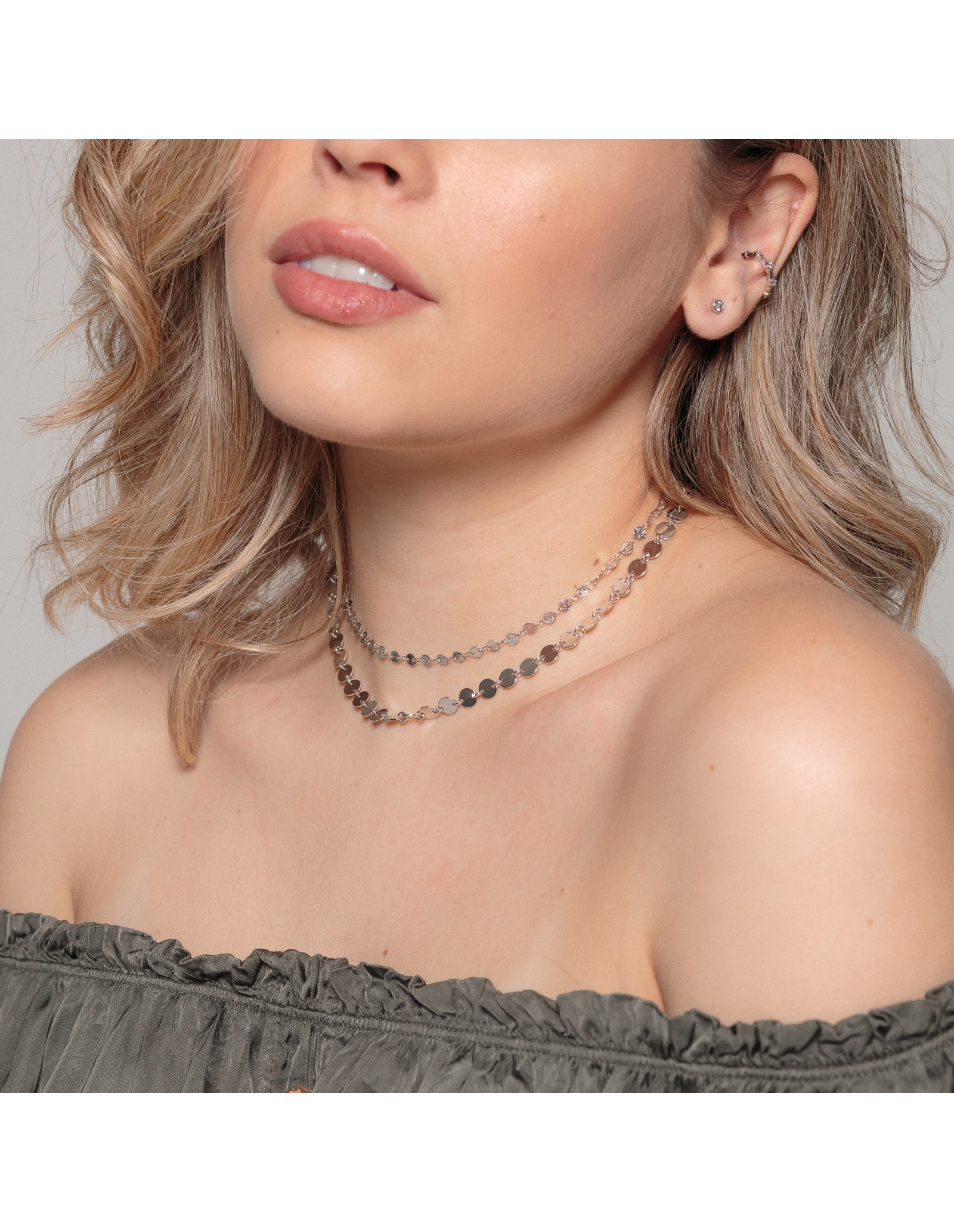Pendientes Punto de Luz | chapados en oro 18k y circonita blanca.