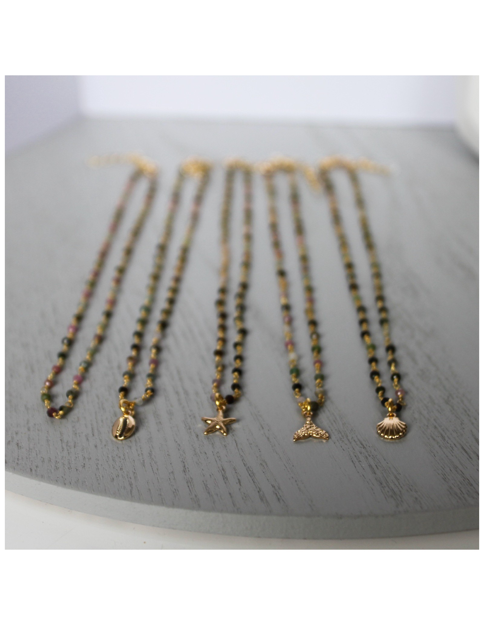 Collar Choker Tutti Frutti | Gargantilla con minerales | Malu Maiese