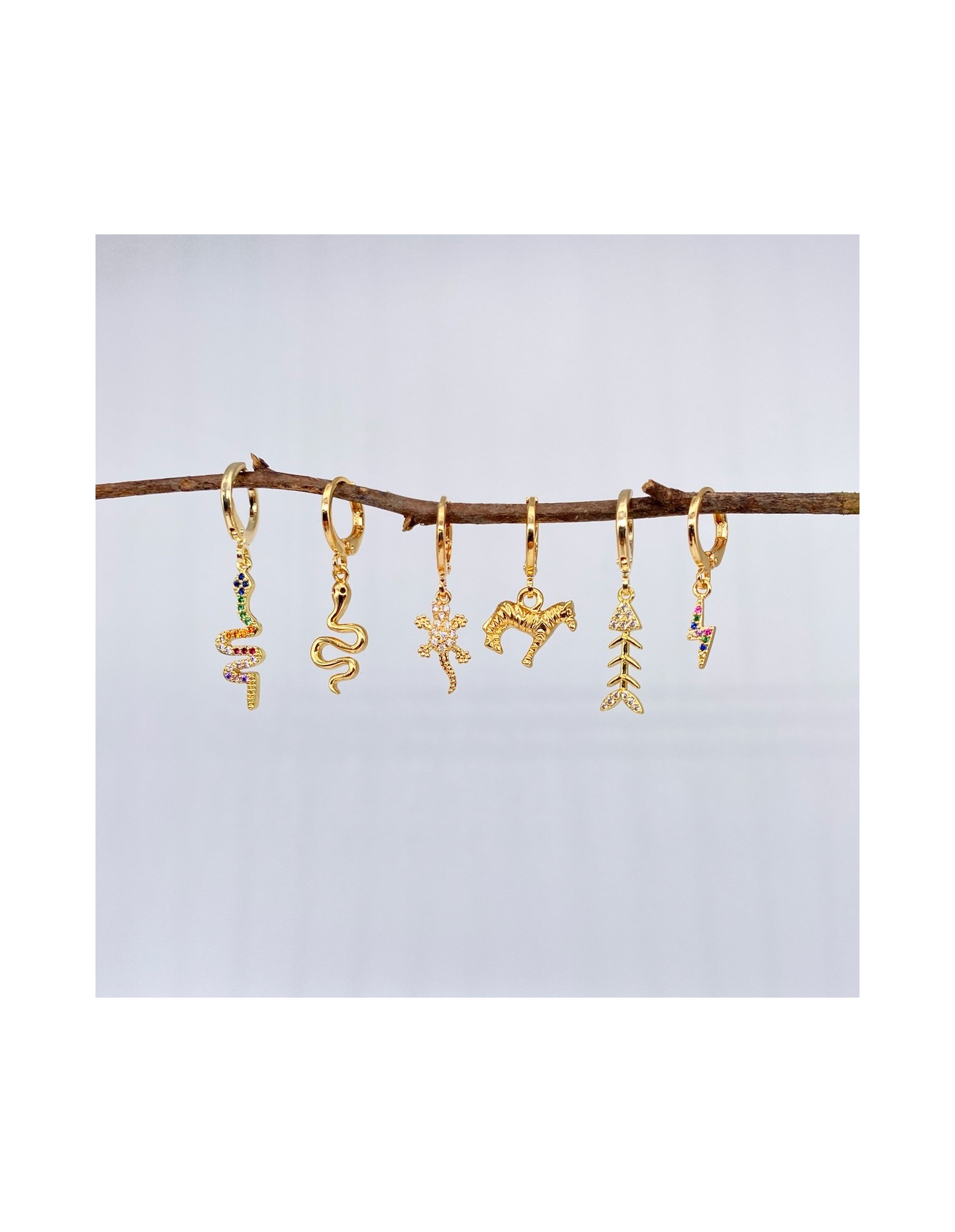 Star Hoop Earrings | Earrings with charms | Malu Maiese