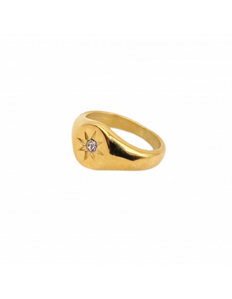Stella Seal Ring, sterling silver gold plated, decorated with a star.