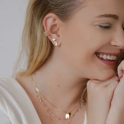 Pendientes Mini Abeja | en plata 925 o chapados en oro 18k. 2