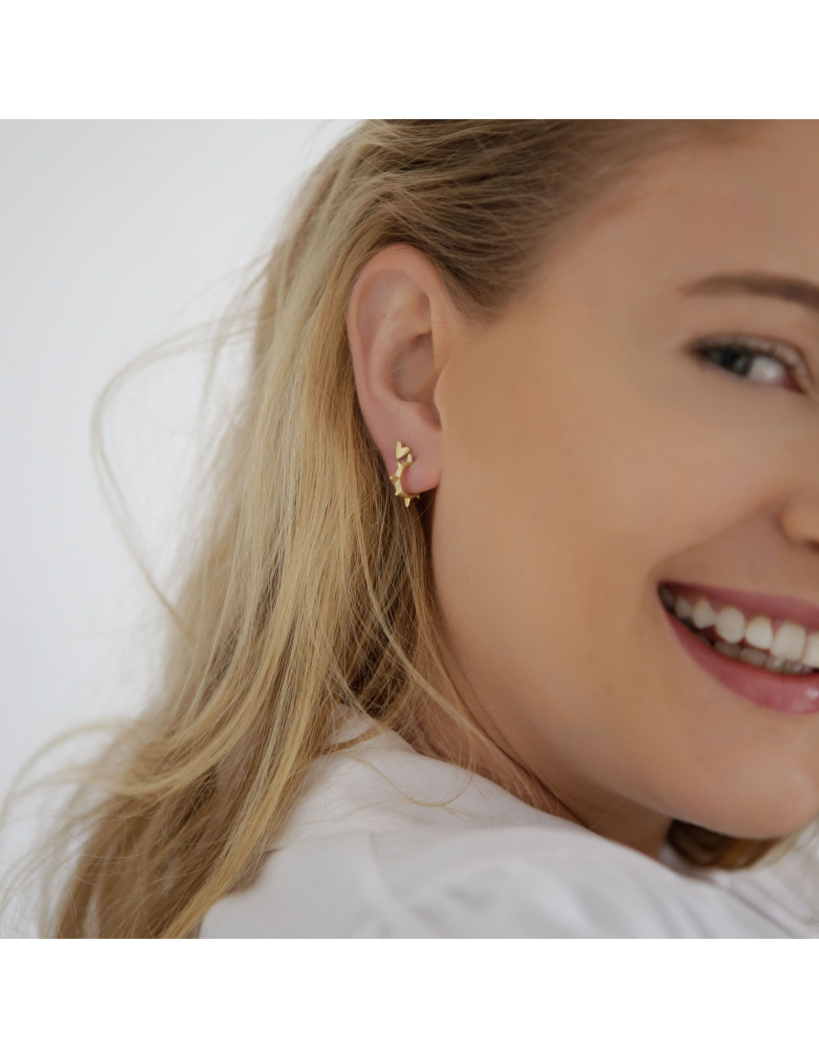 Argola Mini Rock | Prata 925 e Banhados em Ouro de 18k.