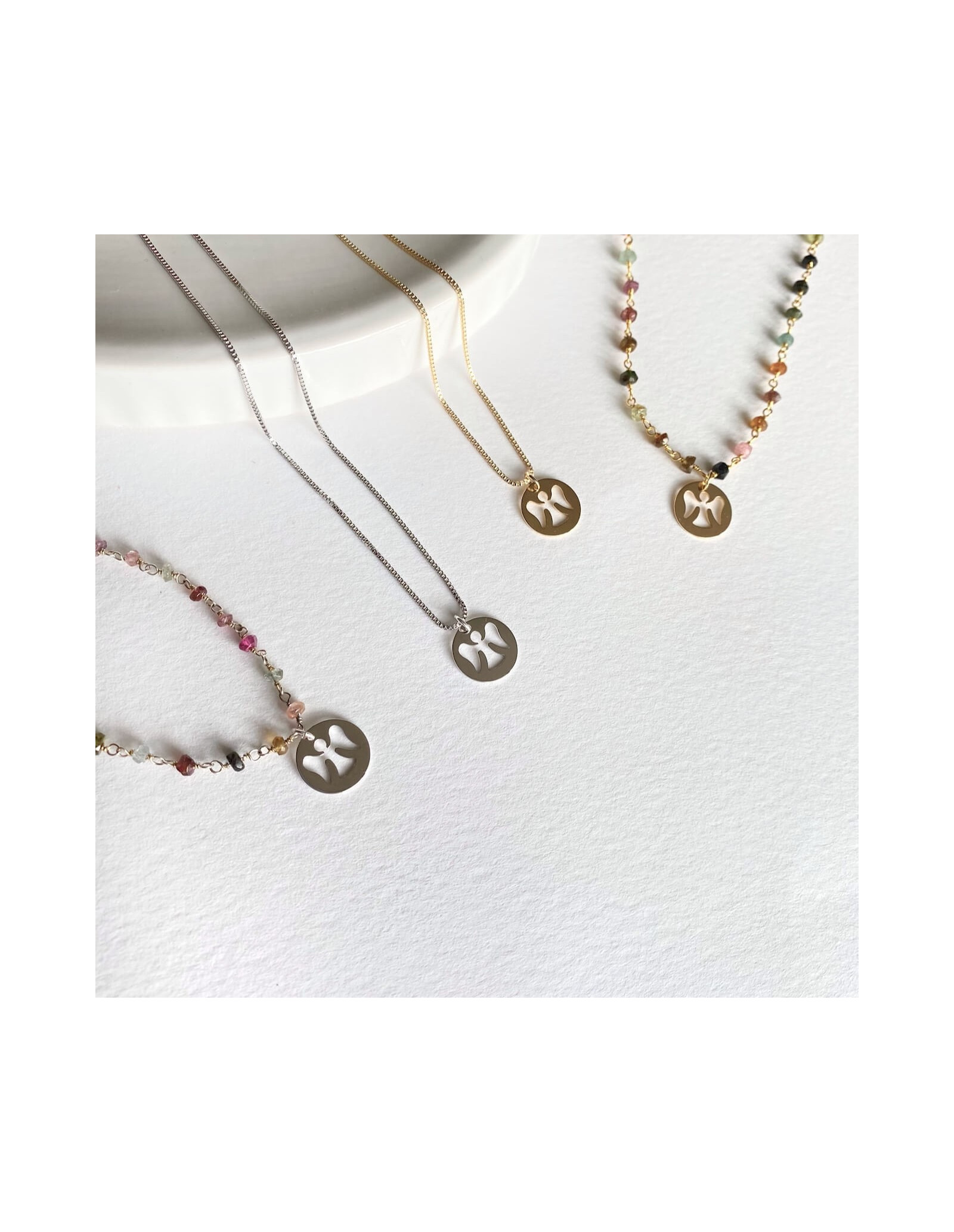 Angel Necklace | Original Gift for First Communion | Malu Maiese