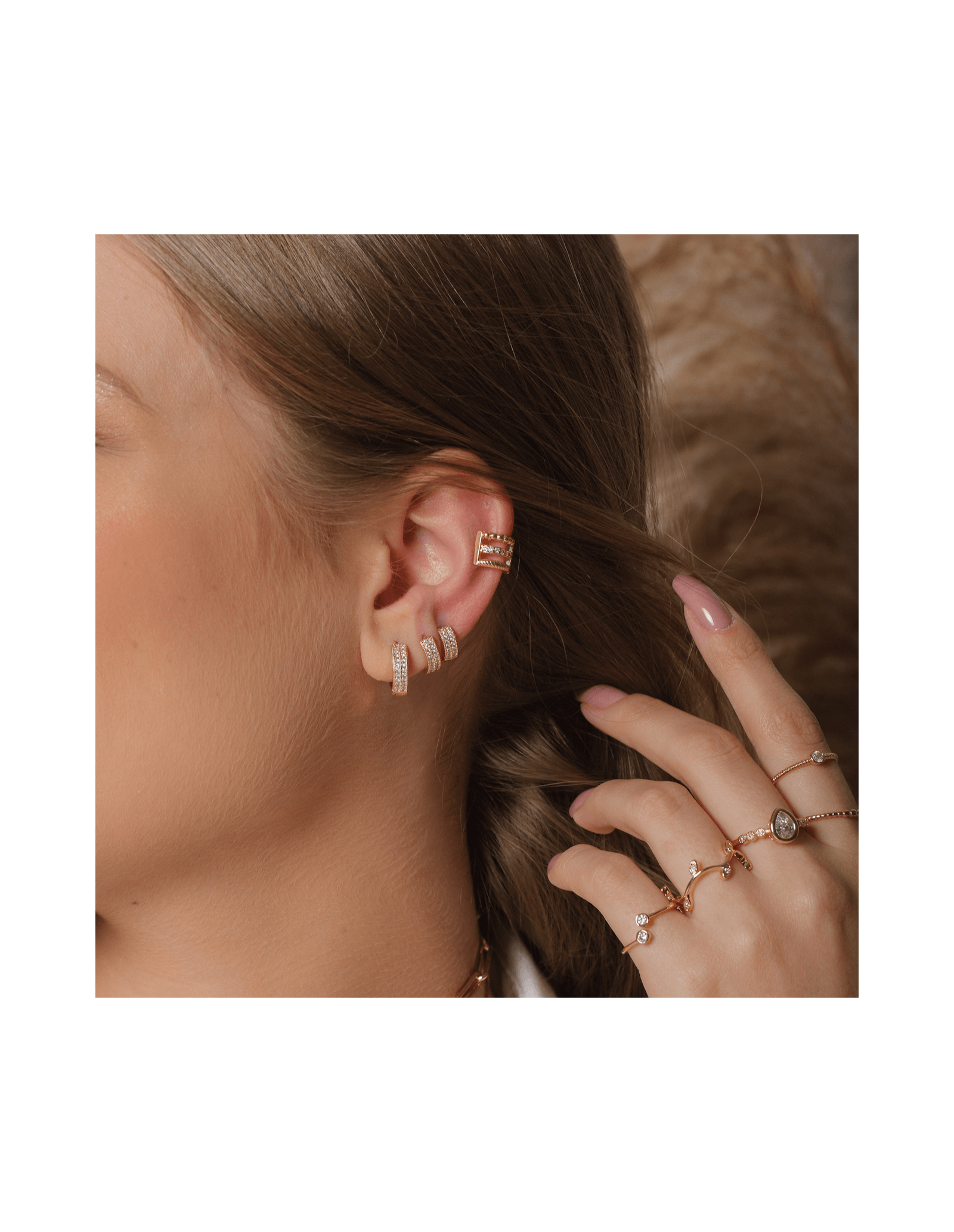 Aros Mini Light | Pendientes de Aro con Circonitas | Malu Maiese