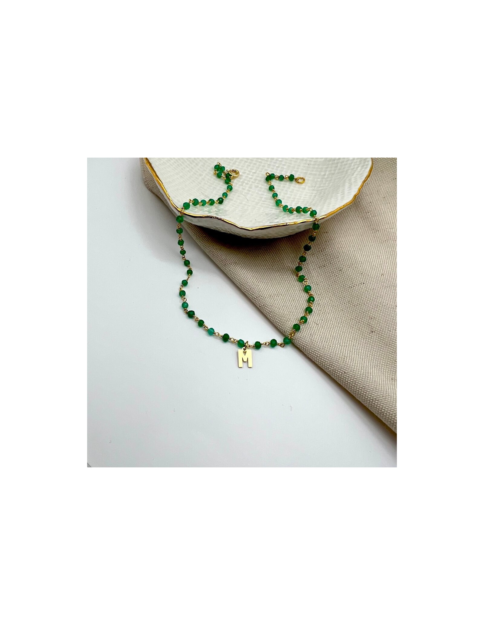 Colar Mela Initials | Colar de pedras naturais com letra | Malu Maiese
