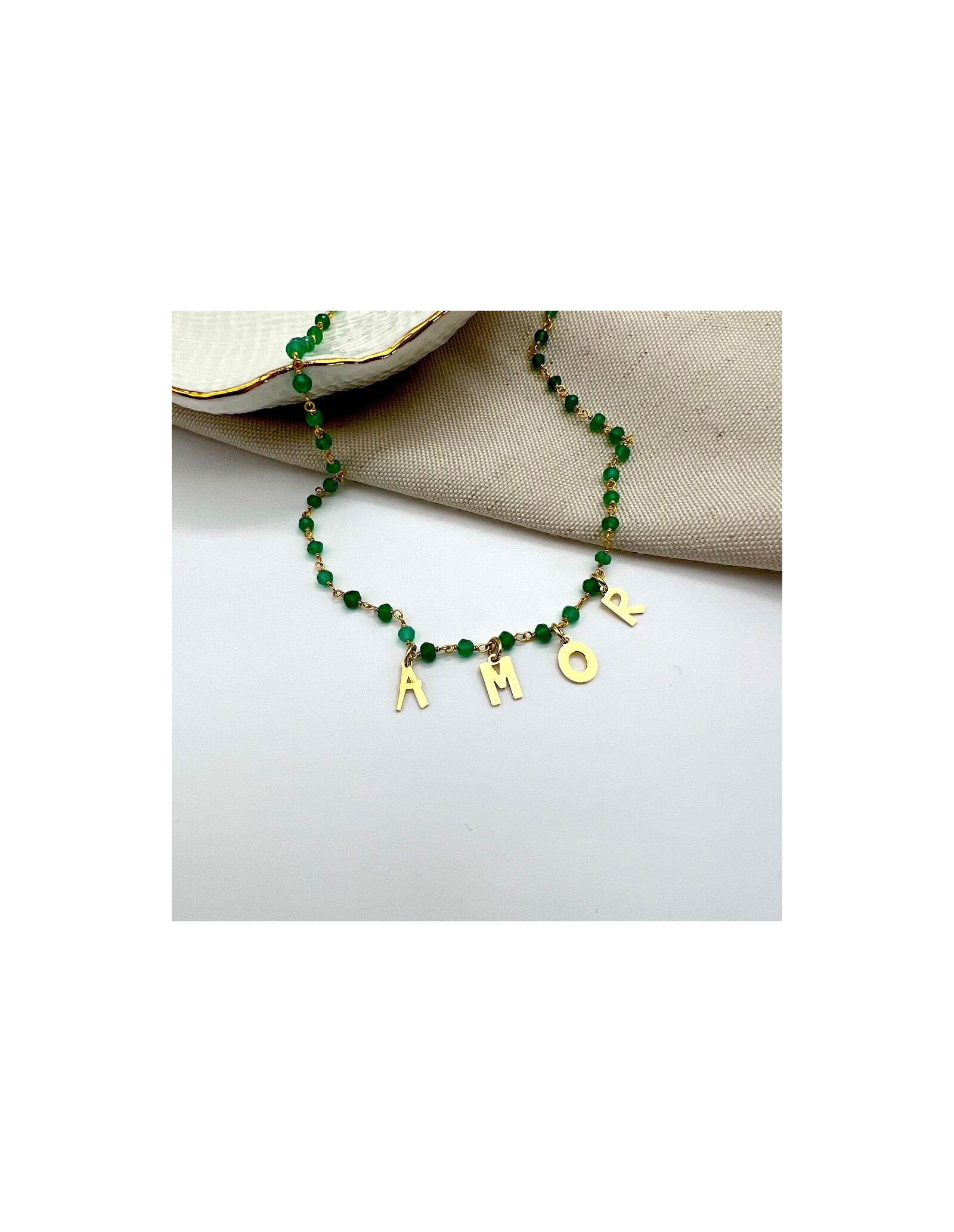 Colar Mela Initials | Colar de pedras naturais com letra | Malu Maiese
