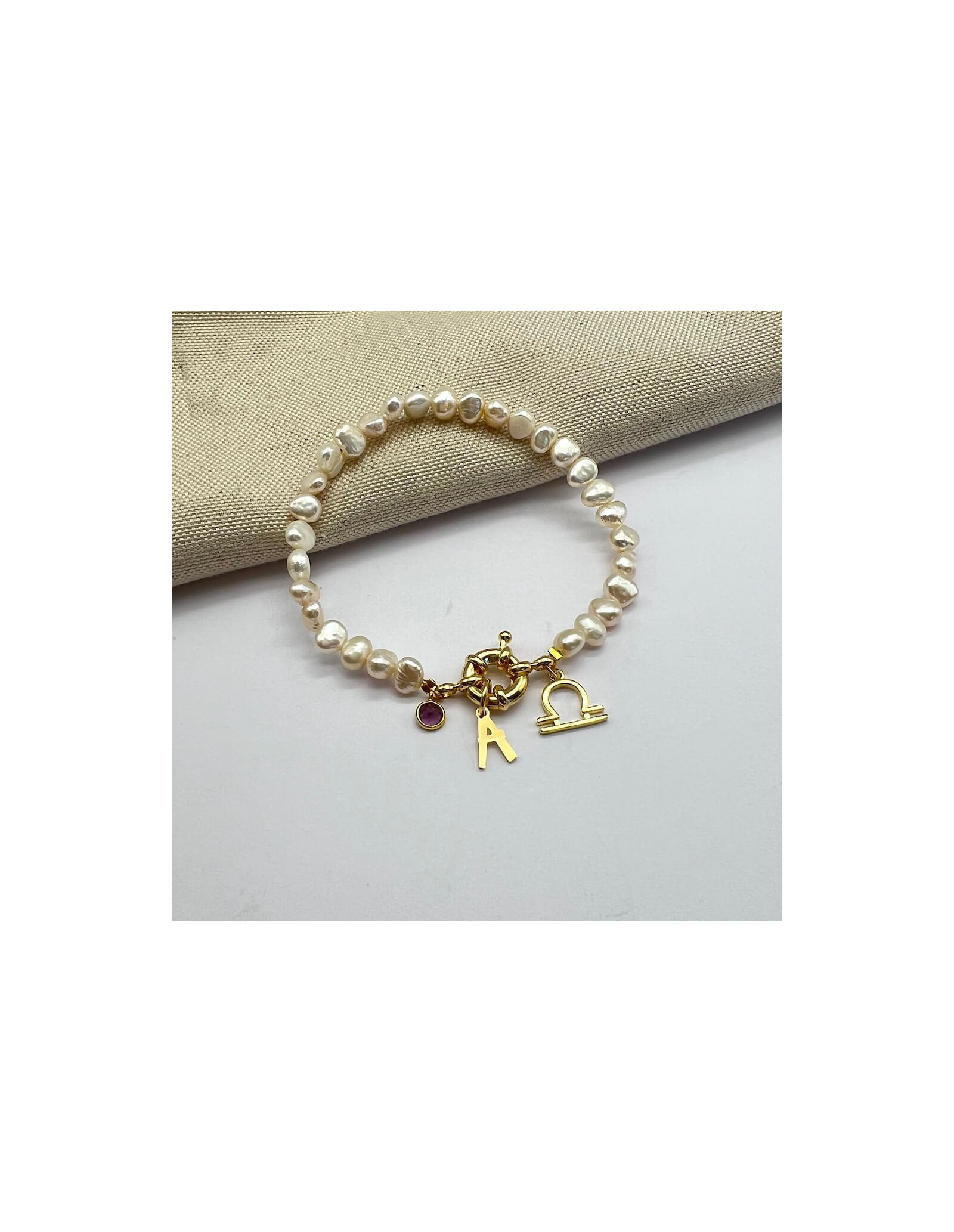 Pulseira Boia & Zodiac Initials Pearls | Personalizados | Malu Maiese