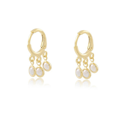 Pearl Trio Hoop Earrings | Three pearls hoop earrings | Malu Maiese