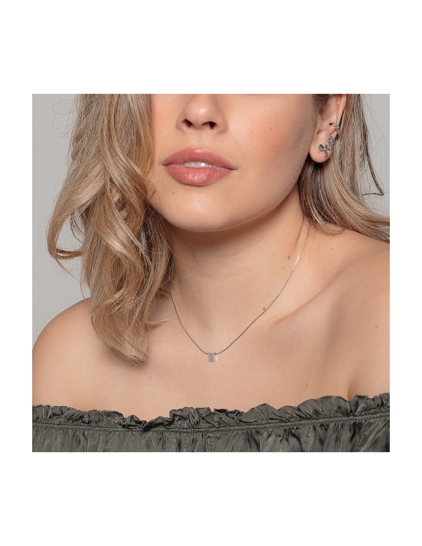 Collar Initials | Collar de Letra Chapado en Oro | Malu Maiese