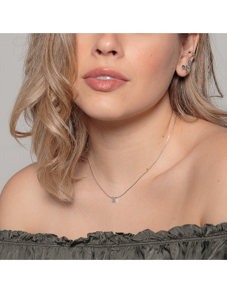 Collar Initials | Collar de Letra Chapado en Oro | Malu Maiese Collar Initials | Collar de Letra Chapado en Oro | Malu Maiese