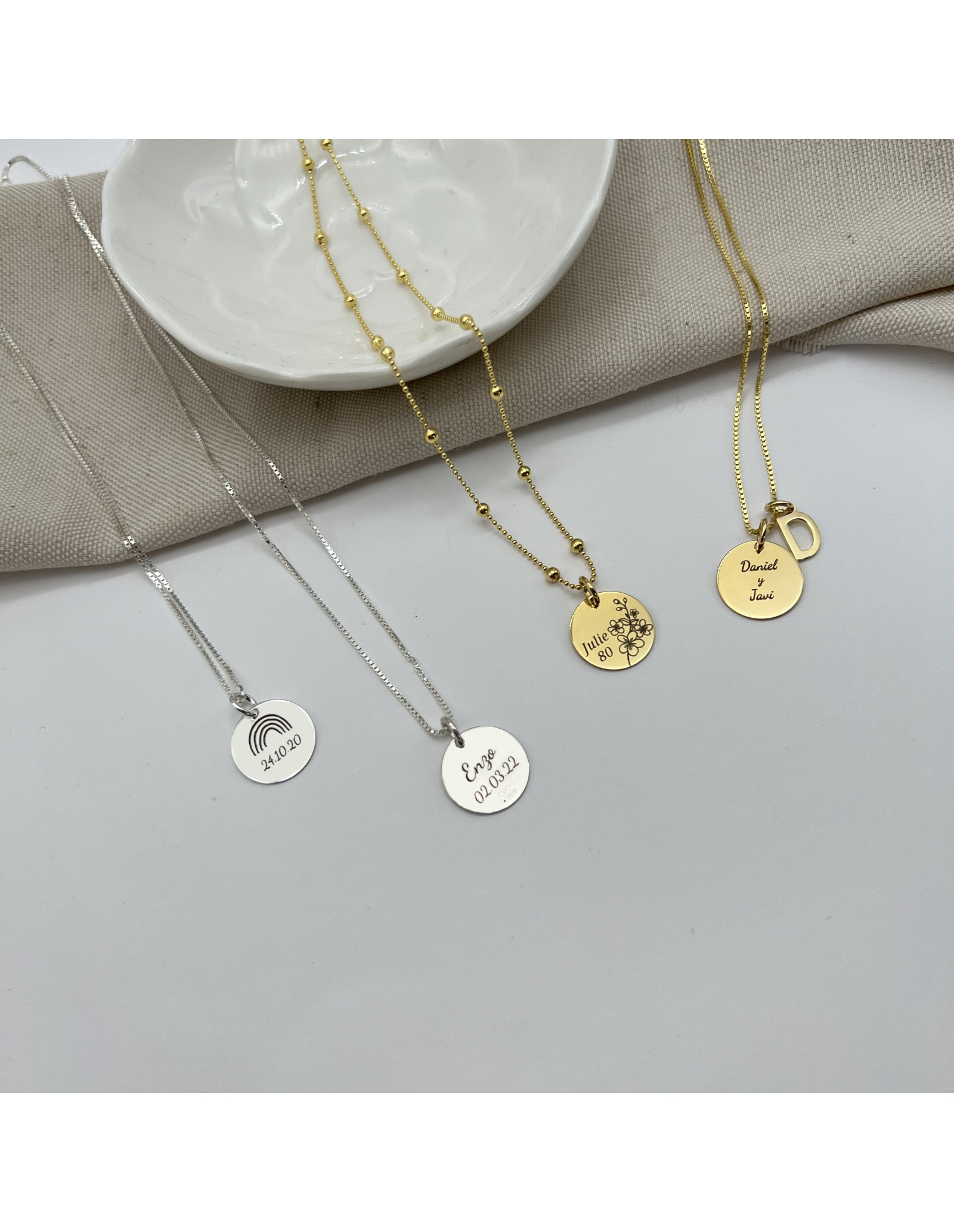 Collar Plaque Initials | Collares Personalizados | Malu Maiese