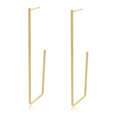 Pendientes Largos e Ligeros con diseño clean. Pendientes versátiles y atemporales.